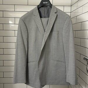 Men’s Suit